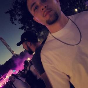 Meet your Posher, Brandon